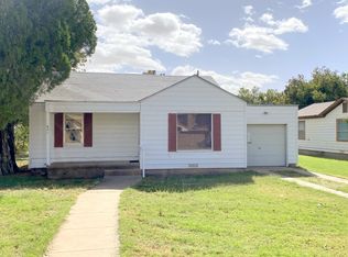 921 N 6th St, Haskell, TX 79521