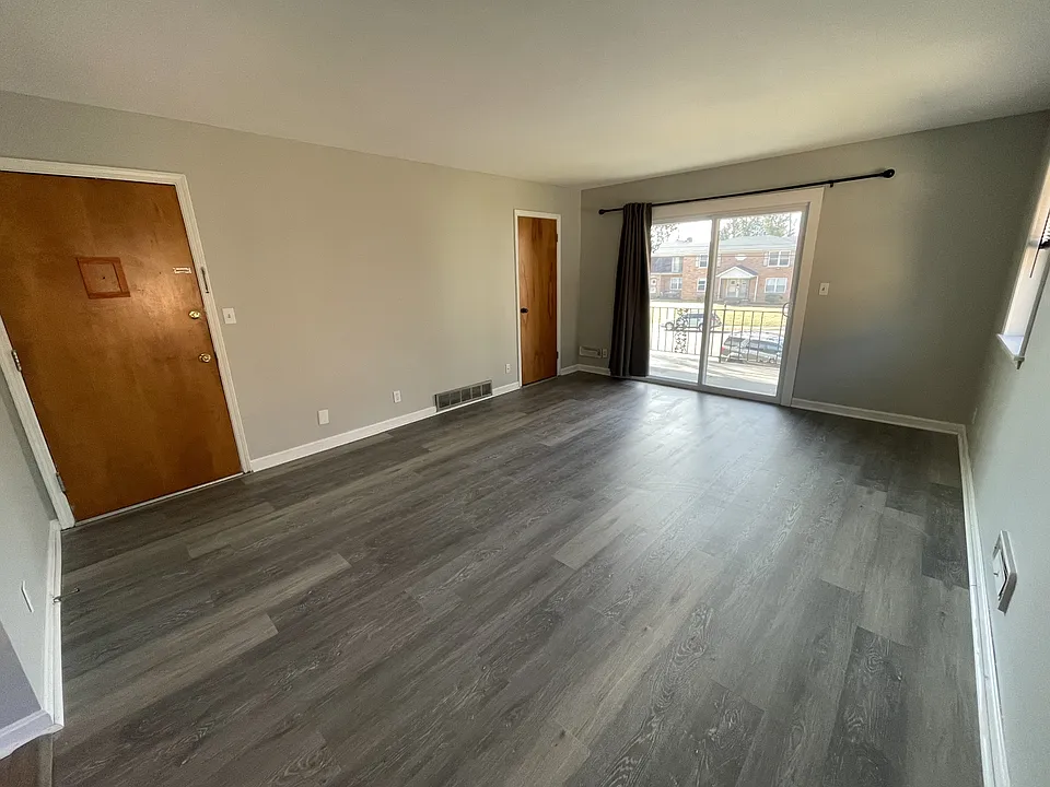 331 Idlewylde Dr #4