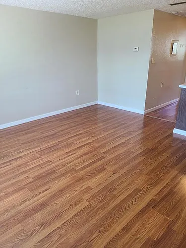 4809 Grand Blvd Photo 1
