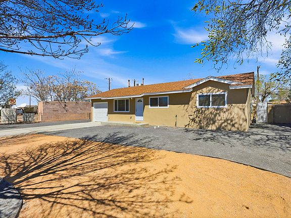 2nd image of 3621 Comanche Rd NE