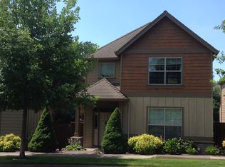 8950 SW Taylors Ferry Rd, Portland, OR 97223