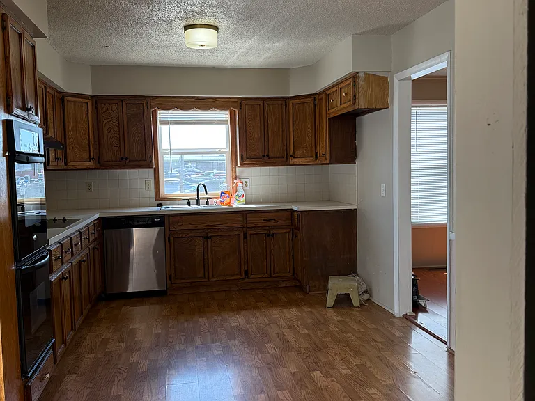 1832 S Glenn Ave — Photo 14