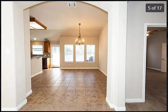 1813 Chula Vista Dr — Photo 4