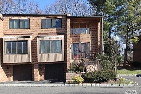 1st image of 60 Windsor Gate Dr