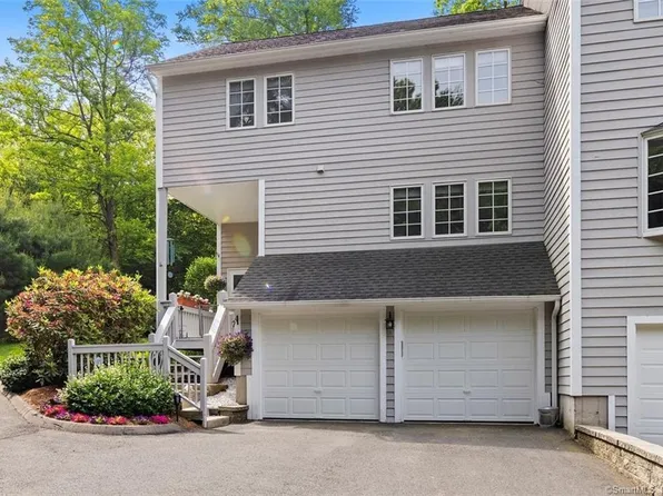 134 Winterbourne Lane #134, Canton, CT 06019