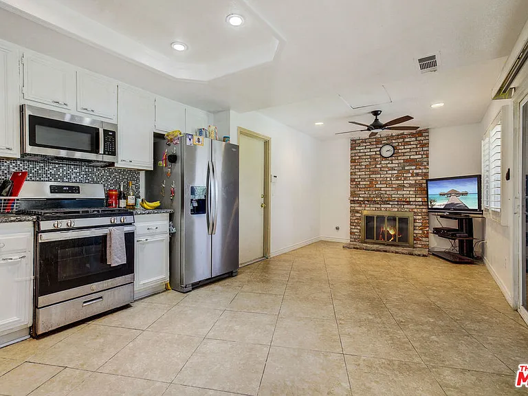 284 S Larkwood St — Photo 21