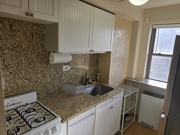 5th image of 8811 Bergenline Ave APT 33