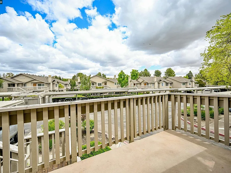 3659 Crow Canyon Rd — Photo 4