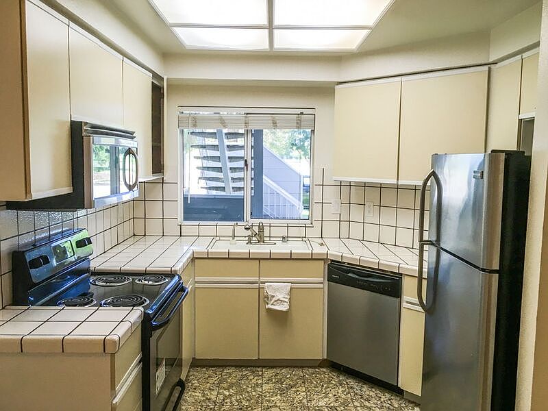 1st image of 1577 Thornbriar Dr