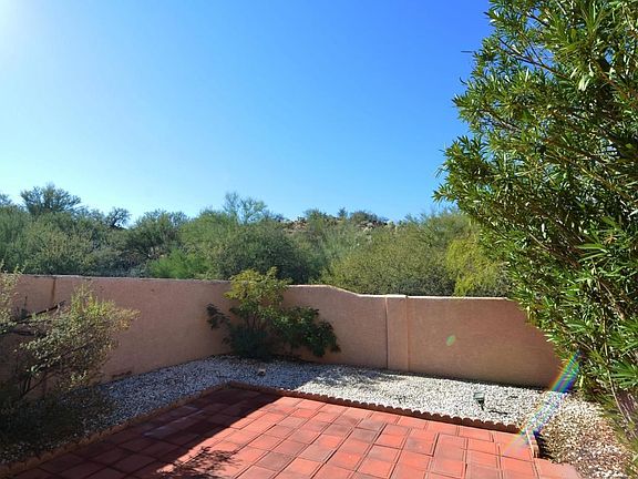 4th image of 1331 E Stoney Canyon Cir