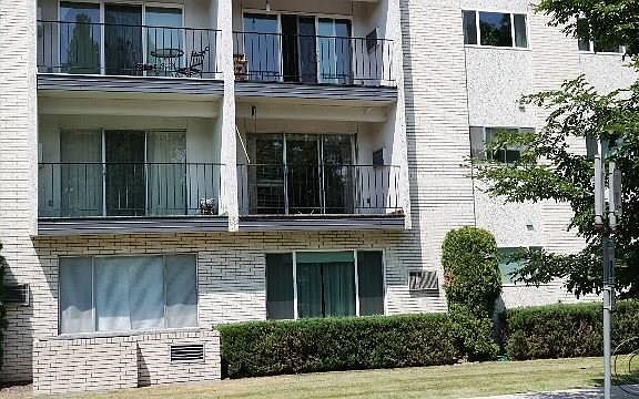 3rd image of 951 Ronald Ave