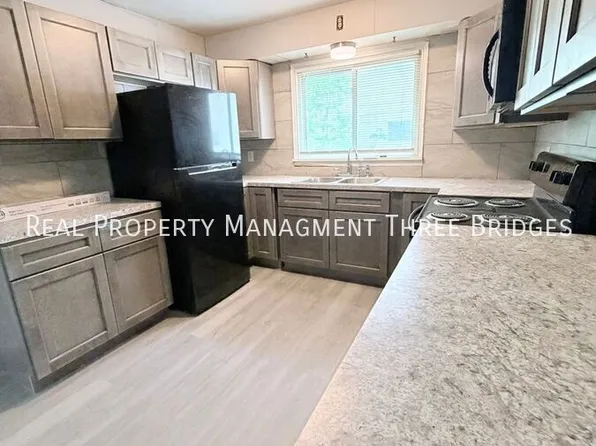 536 Ames Pl, Saint Louis, MO 63135