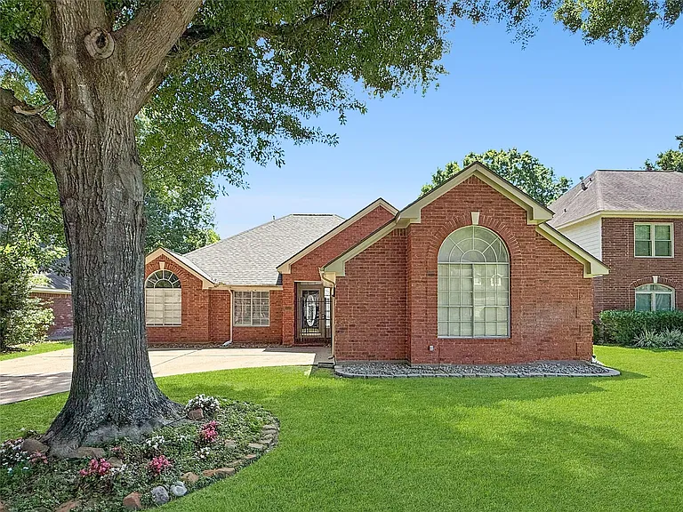 12414 Logan Mill Dr — Photo 1