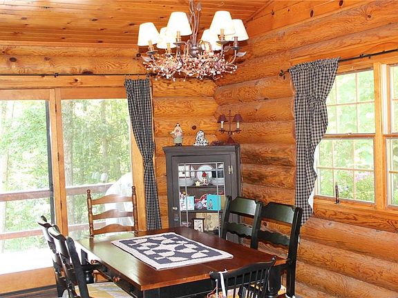 5th image of 1624 Jacobs Ln