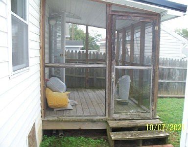 5th image of 1425 Vine St