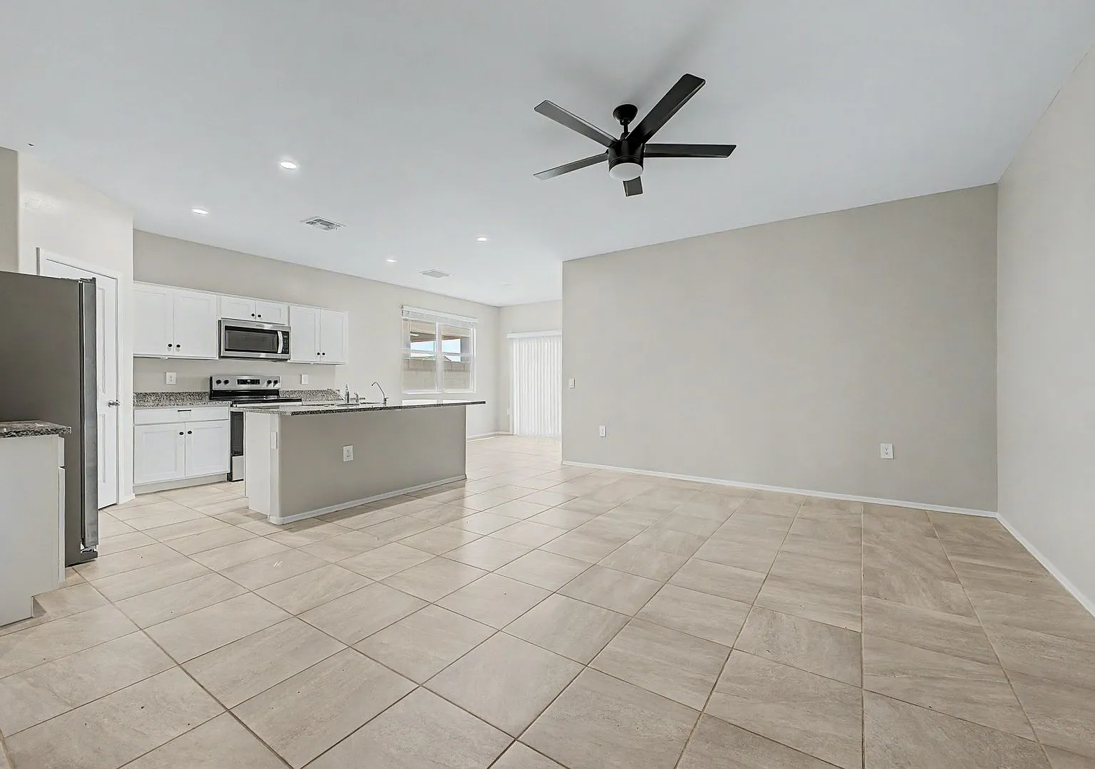 Beautiful 3 bed, 2 bath Casa Grande home — Photo 3