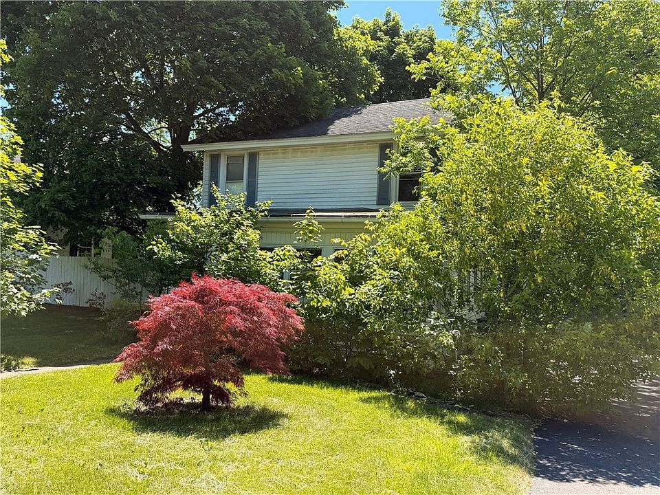 2nd image of 253 Gibson St