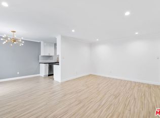 960 Larrabee St APT 214, West Hollywood, CA 90069