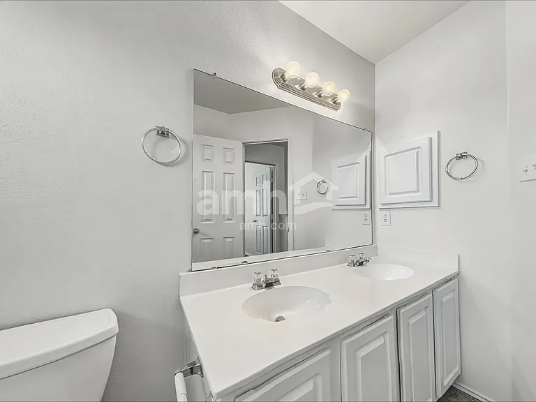 1135 Trinity Trl — Photo 17