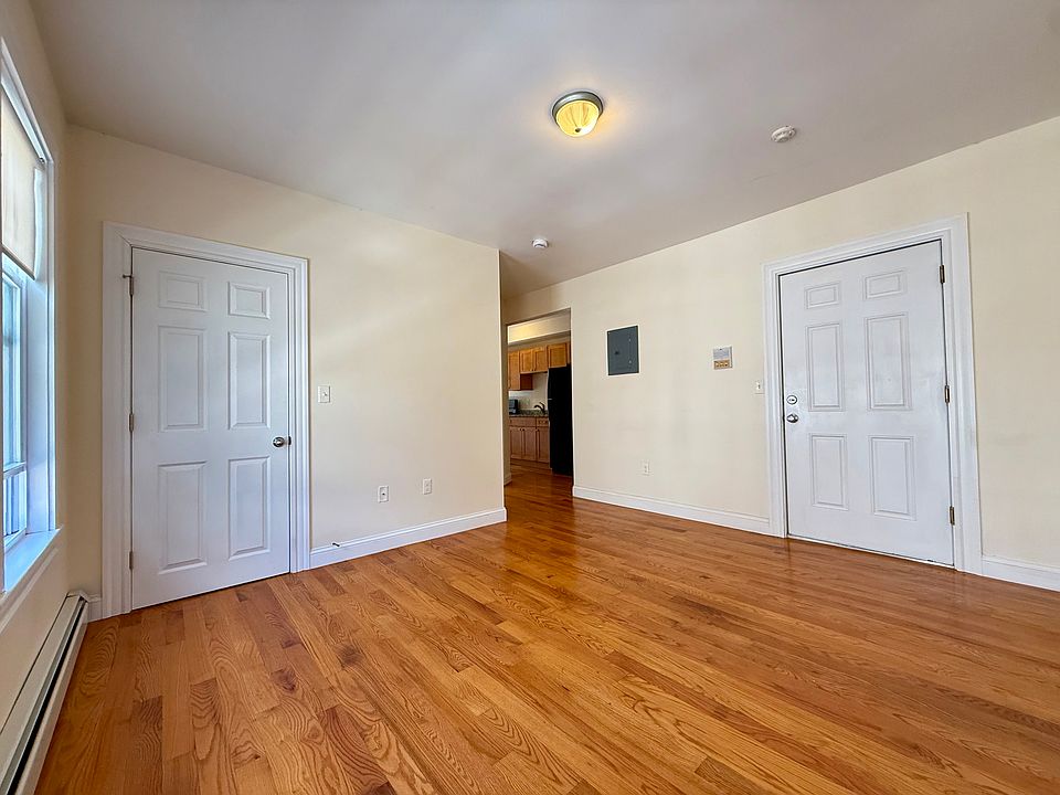 Living Room w/ Closet