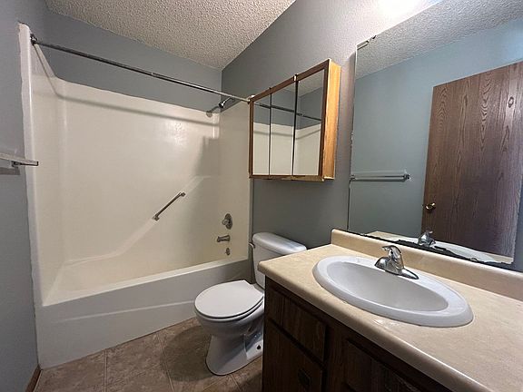 4th image of 504 2nd Ave APT 3