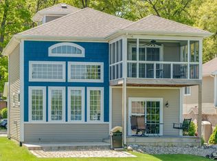 68796 S Shore Dr, Edwardsburg, MI 49112