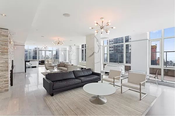 1st image of 635 W 42nd St APT 3N