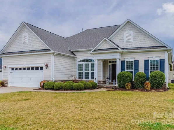 945 Brookdale Ln, Stanley, NC 28164