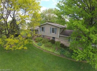 9042 Peck Rd, Ravenna, OH 44266