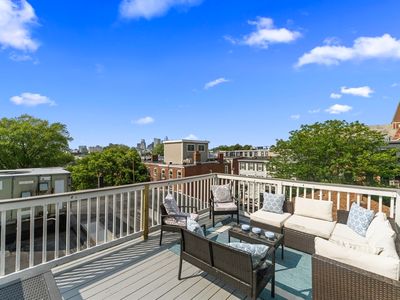 10 Mitchell St APT 3, South Boston, MA, 02127
