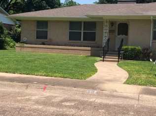 1615 Hill Ln, Waxahachie, TX 75165