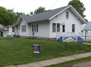 495 S East St, Hull, IL 62343