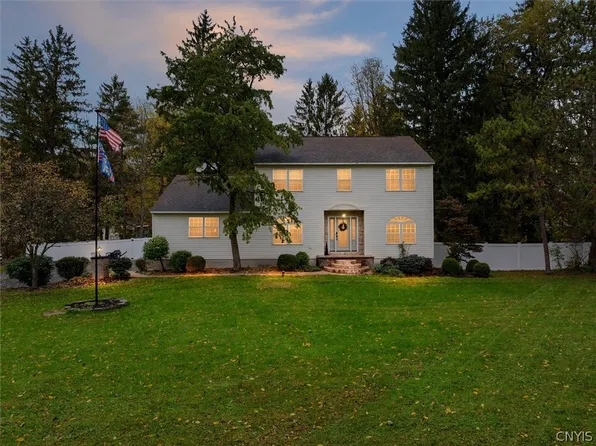 8263 Kirkville Rd, Kirkville, NY 13082