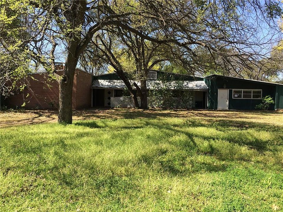 1st image of 209 Overhill Dr