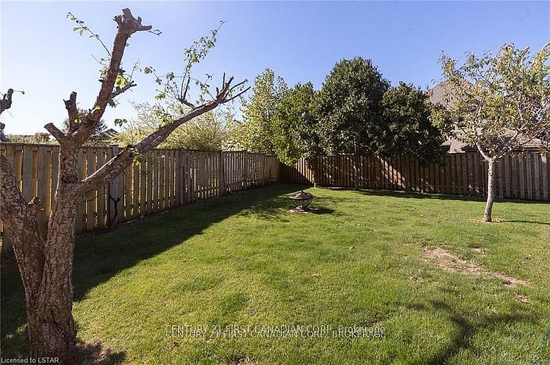 London House for rent - 4 Bedrooms — photo 31