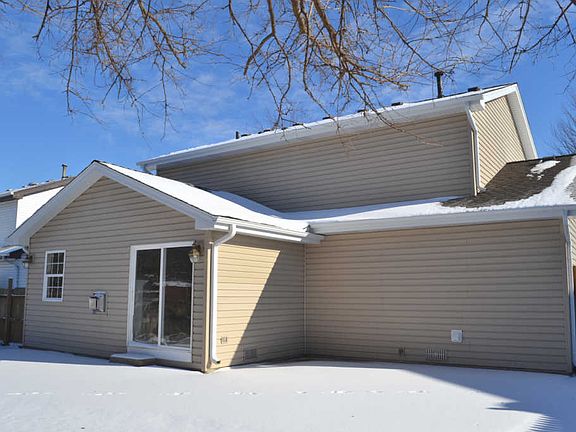 2nd image of 3132 Quincy Ln