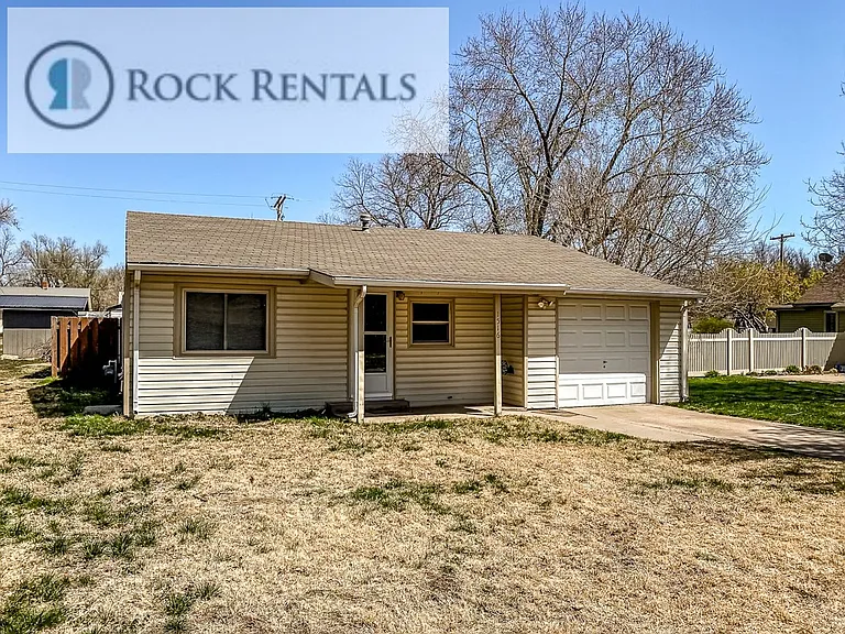 1516 Woodlawn St — Photo 2