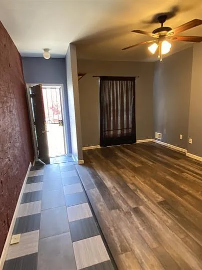 2522 Federal St — Photo 11