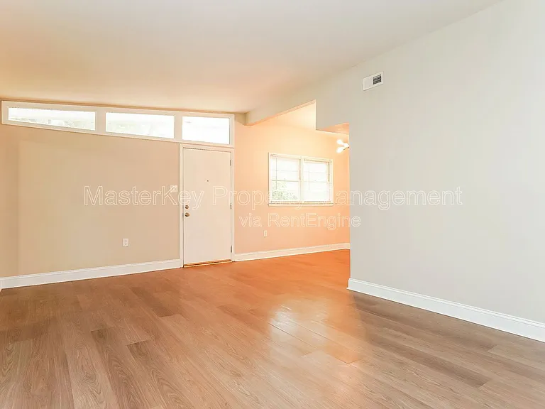 6313 Johnsdale Rd — Photo 18