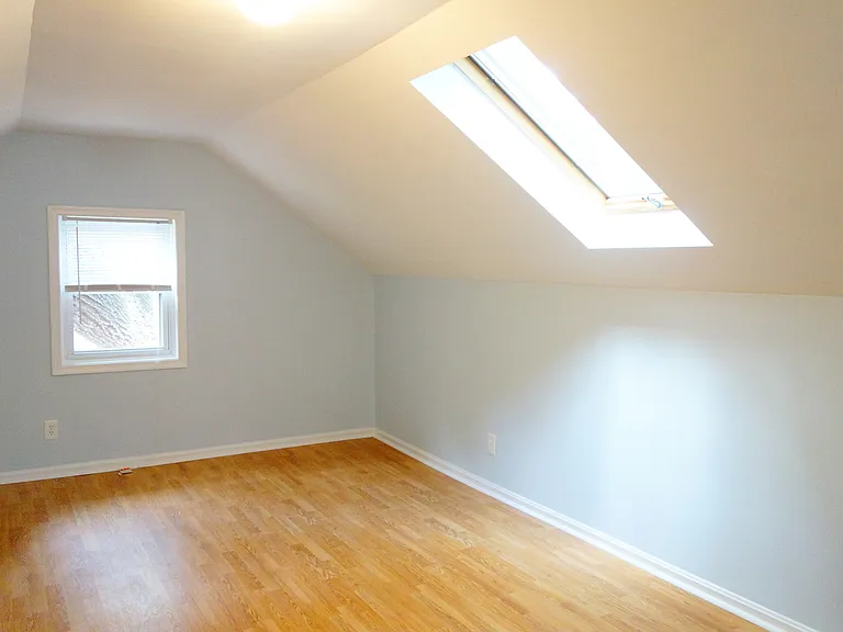 8405 Greenwood Ave — Photo 48