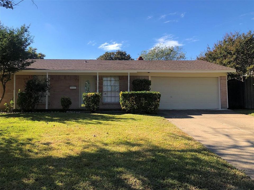 1st image of 305 Wake Dr