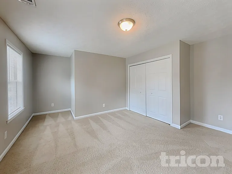 4549 Aladdin Ct — Photo 12
