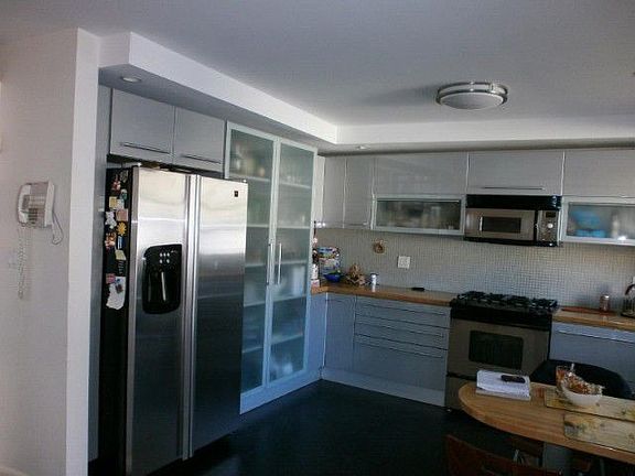 3rd image of 11 Barlow Dr N