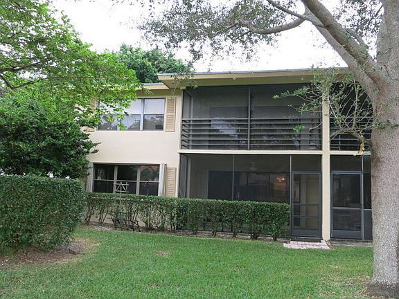 4th image of 2890 SW 22nd Cir #241F