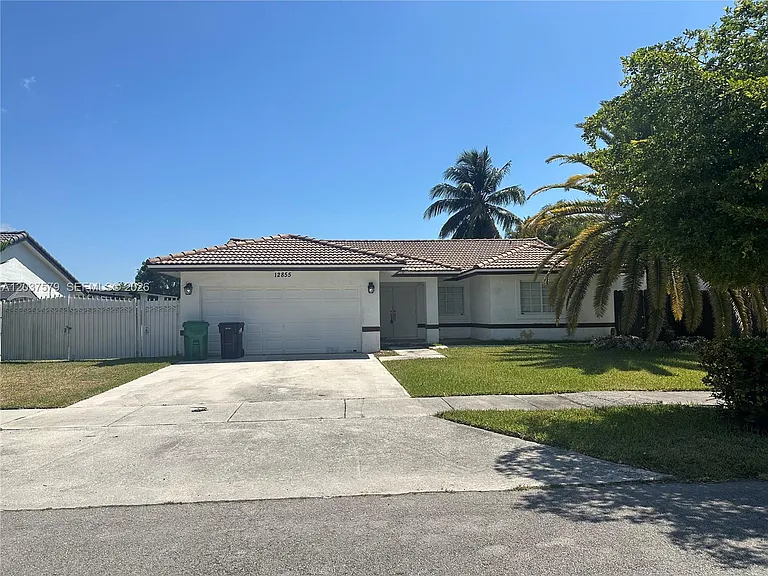 12855 SW 207th Ter — Photo 1