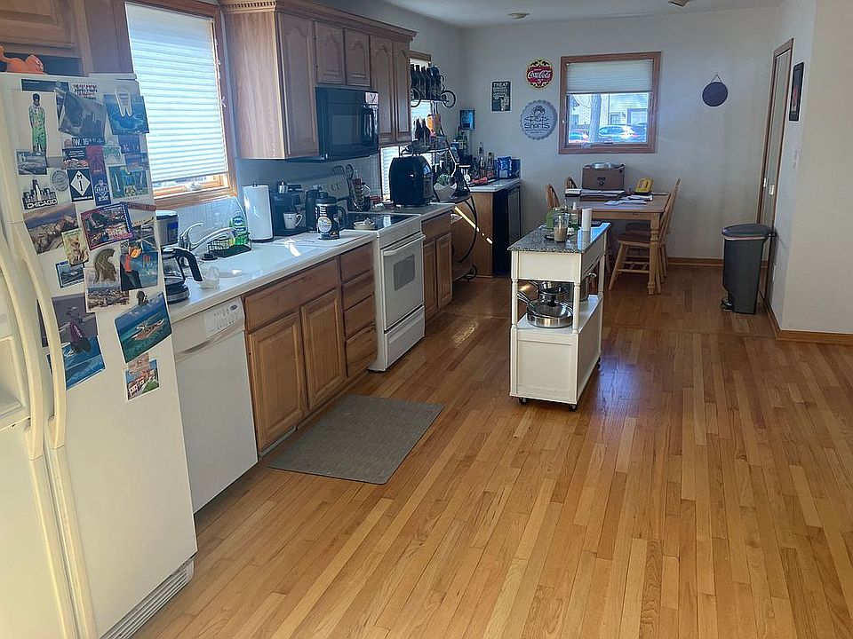 2nd image of 2498 Sunset Terrace Ln