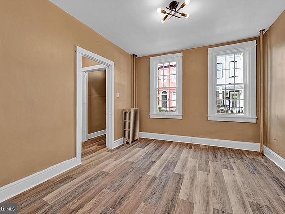 2nd image of 330 Beaver St