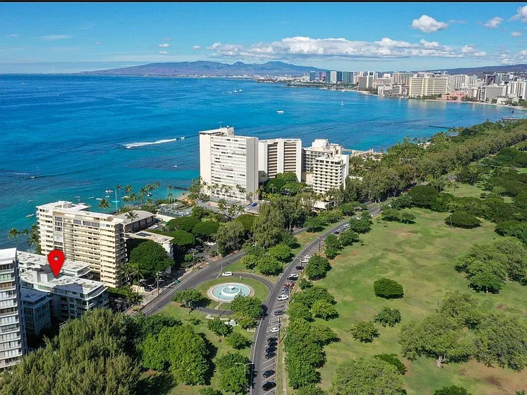 2957 Kalakaua Ave — Photo 30
