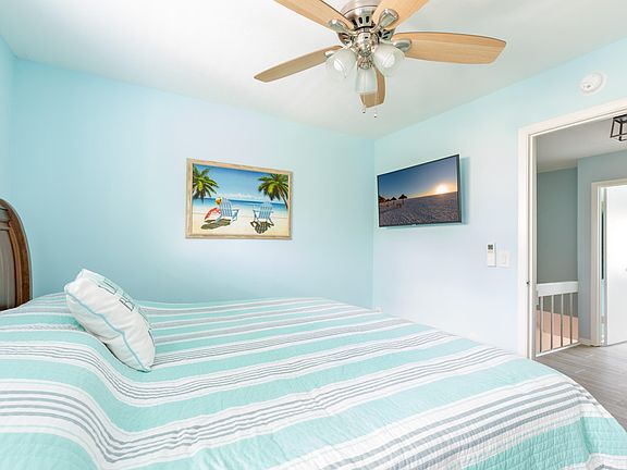 5th image of 87 N Collier Blvd APT J18