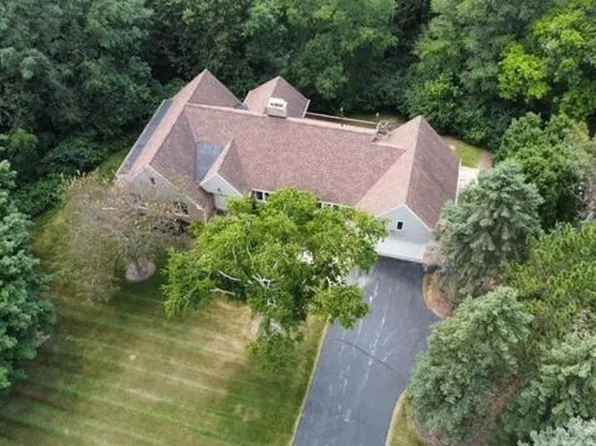 W344N7115 Timber Ridge DRIVE, Oconomowoc, WI 53066